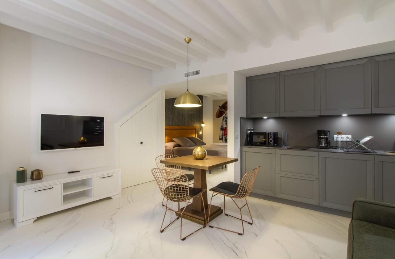 Senabre Suites By Vilamassalia Only Adults Villajoyosa Exterior foto